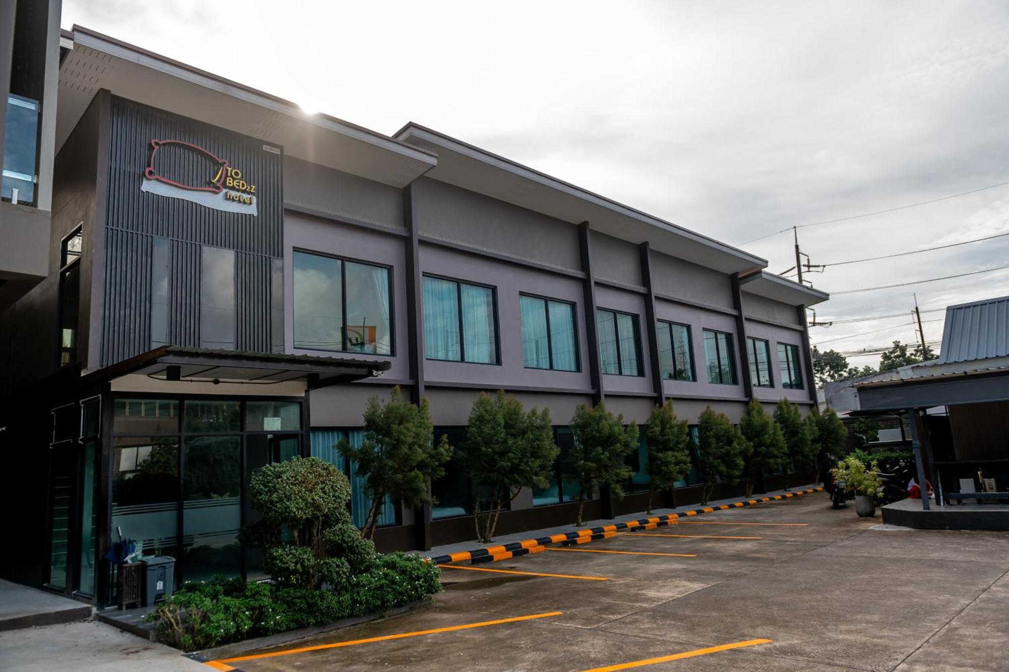 Tobedzz Hotel Ranong Bagian luar foto