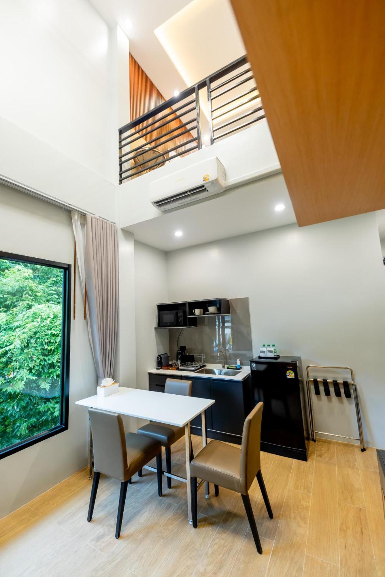 Tobedzz Hotel Ranong Bagian luar foto