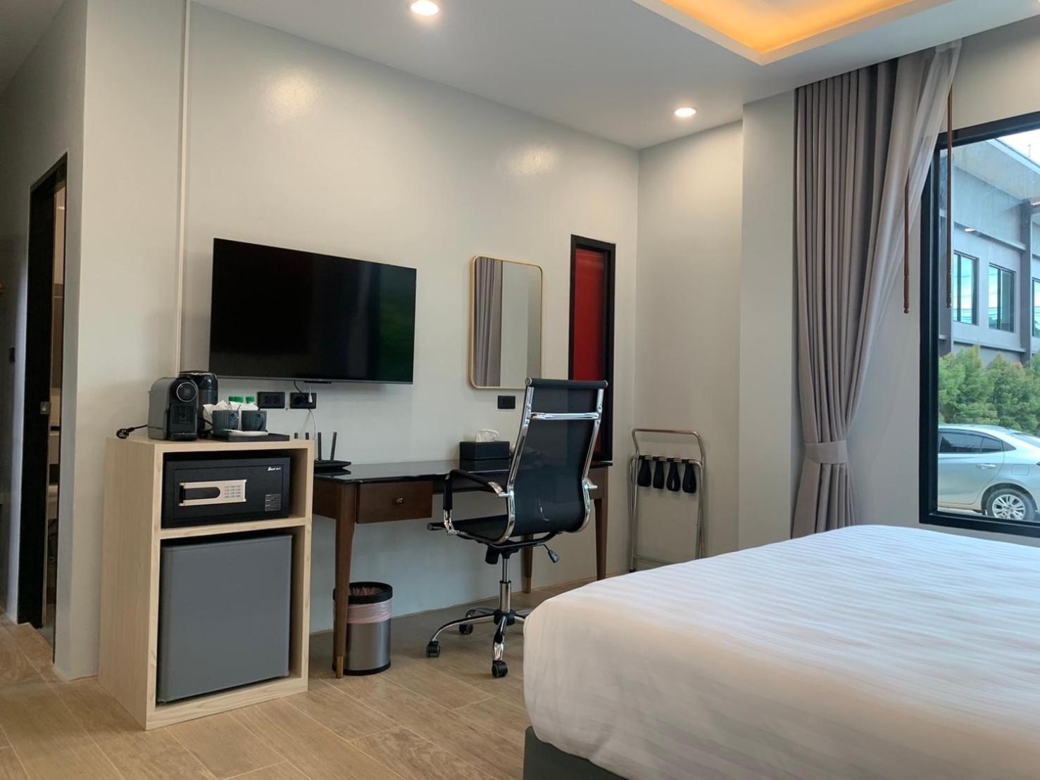 Tobedzz Hotel Ranong Bagian luar foto